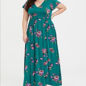 Torrid maxi dress (size 2)